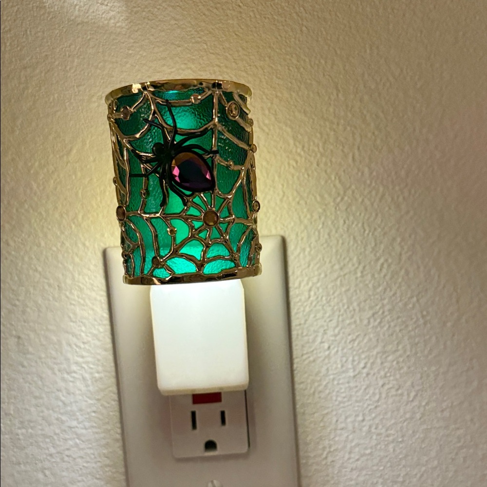 Gold and Green Spider Web Bath & Body Works Wallflower